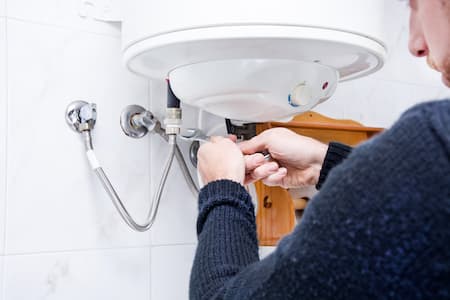3 signs to replace water heater